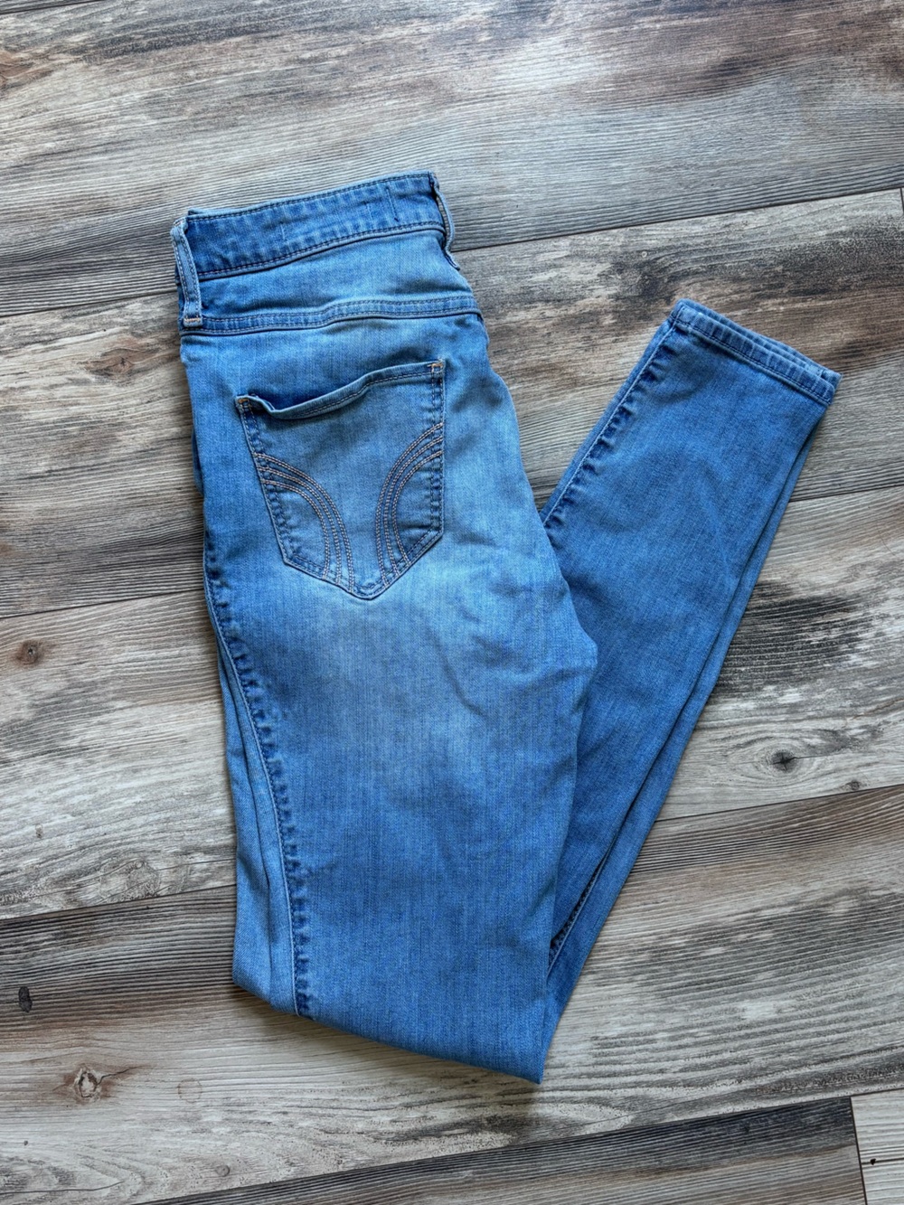 Hollister Ultra High Rise Super Skinny 5L Jeans